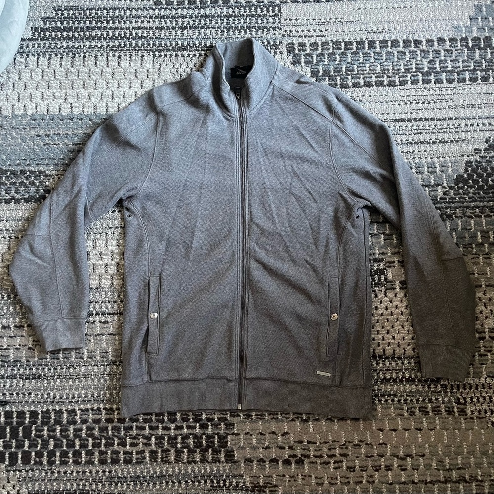 Men’s Calvin Klein Zip Up Sweater with Snap Close Pockets in Gray, Size Medium